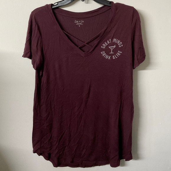 Burgundy/Wine colored T-shirt, “Great Minds Drink Alike” size small - Picture 1 of 2